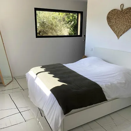 De 4 Chambres Avec Piscine Privee Jardin Clos Et Wifi A A 5 Km De La Plage فيلة