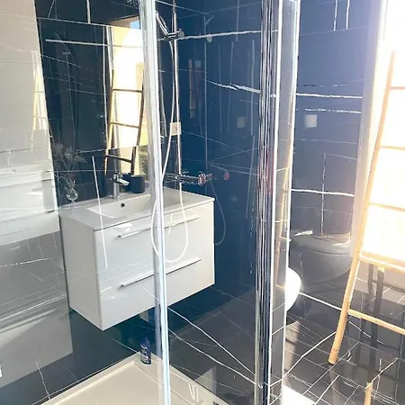 فيلة De 4 Chambres Avec Piscine Privee Jardin Clos Et Wifi A A 5 Km De La Plage